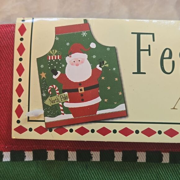 FESTIVE HOME HOLIDAY NORTH POLE SANTA APRON - Green and Red, NEW - Picture 2 of 5